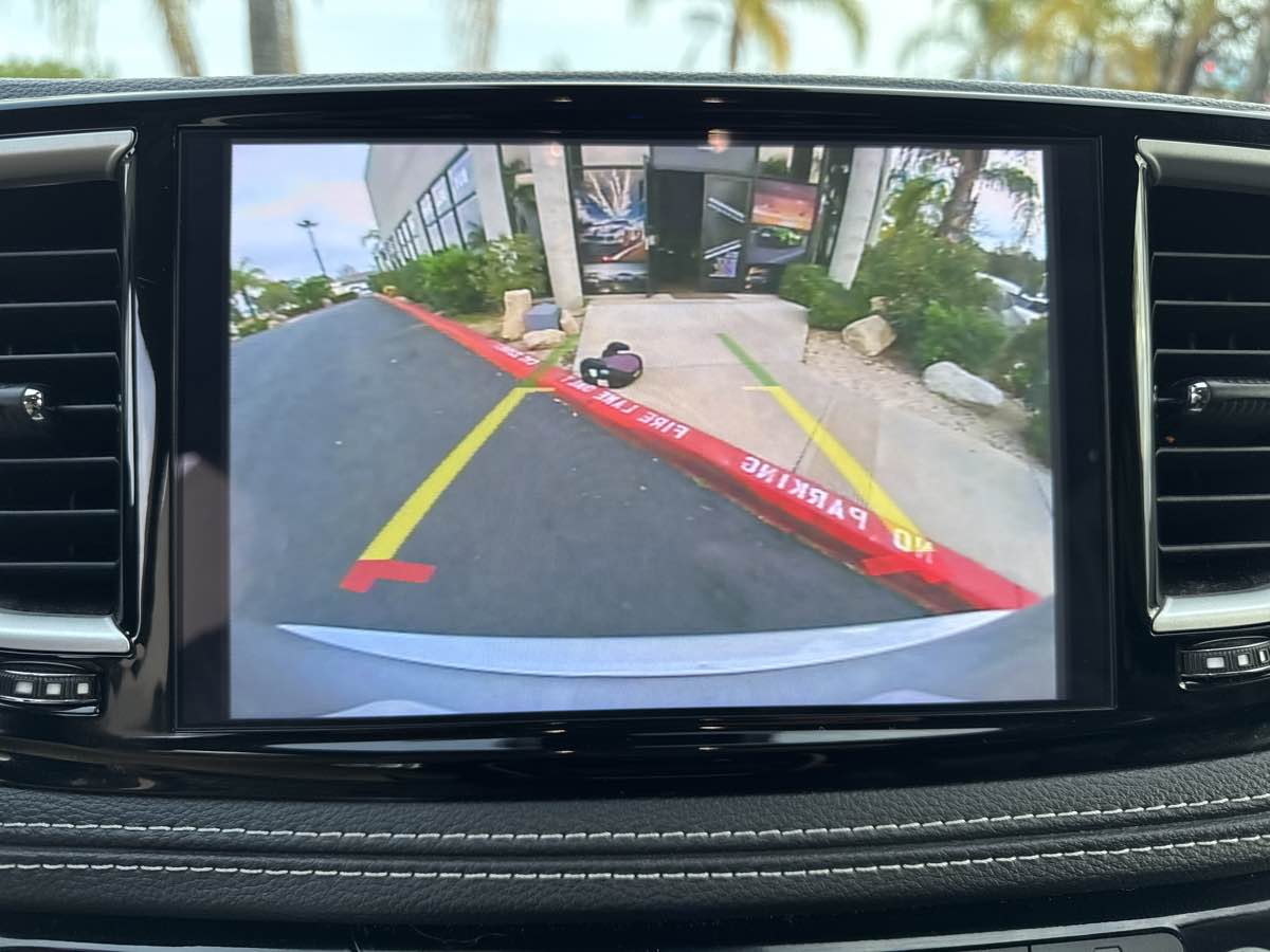 2024 Chrysler Pacifica PHEV Select - Photo 36