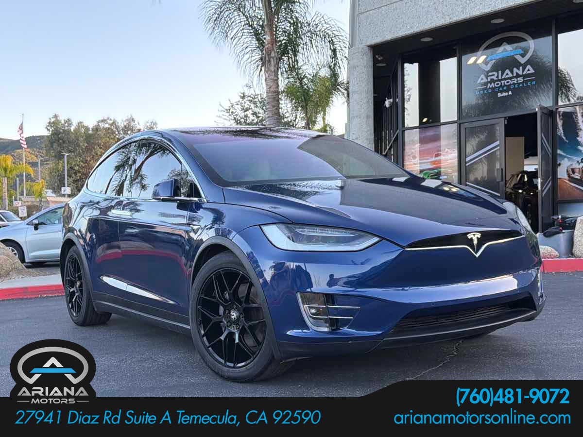 2020 Tesla Model X's photo