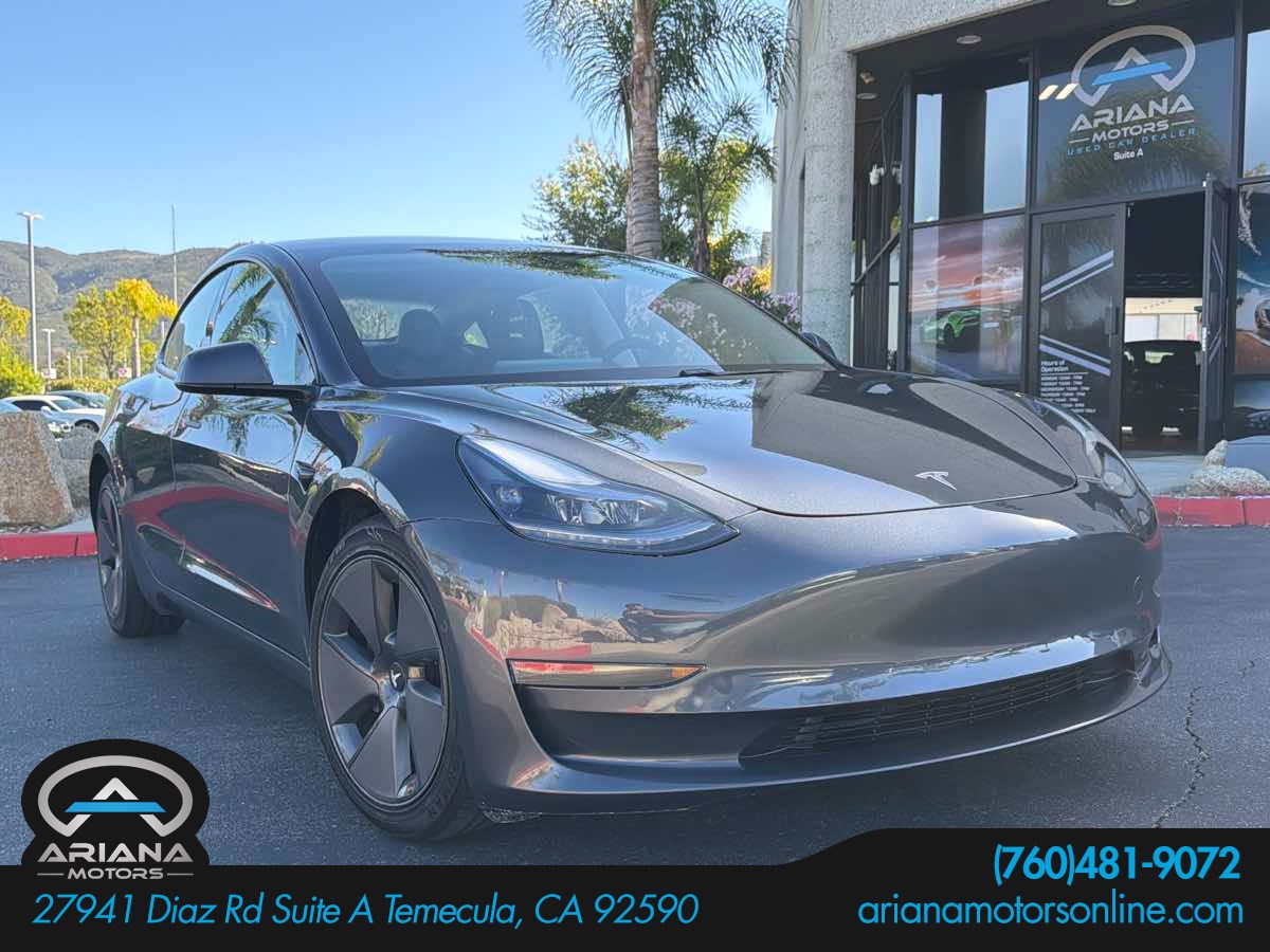 2021 Tesla Model 3 Standard Range Plus's photo