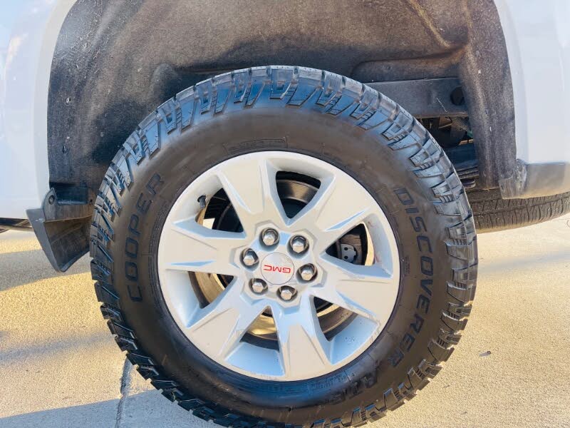 2018 GMC Canyon SLE - Photo 10