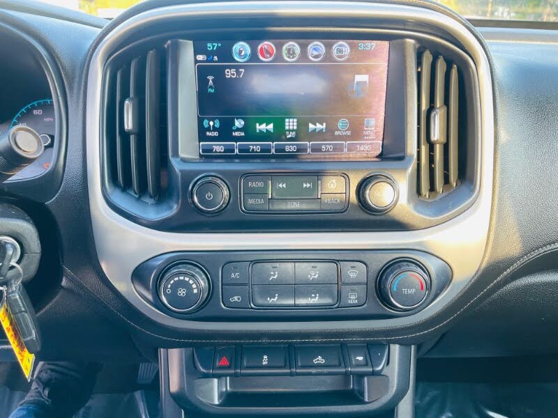 2018 GMC Canyon SLE - Photo 16