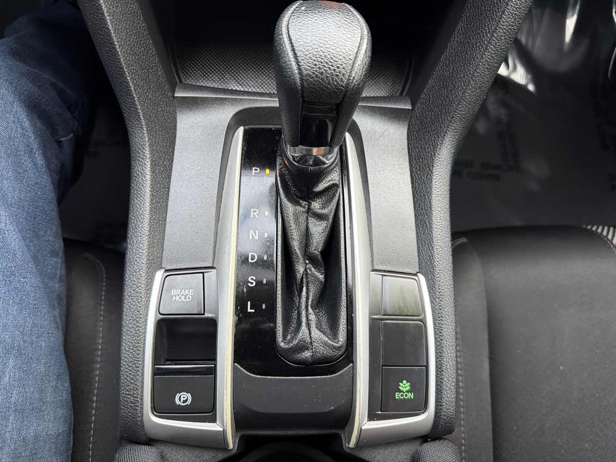 Honda Civic photo 19
