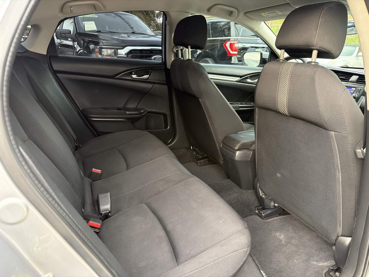Honda Civic photo 23