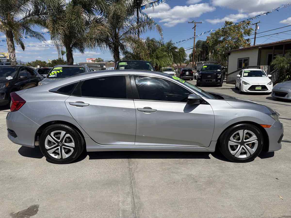Honda Civic photo 6