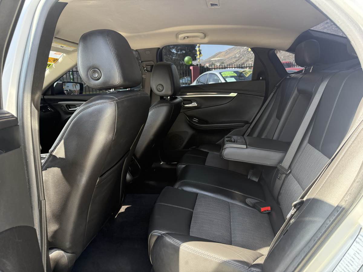 2020 Chevrolet Impala 1LT - Photo 29