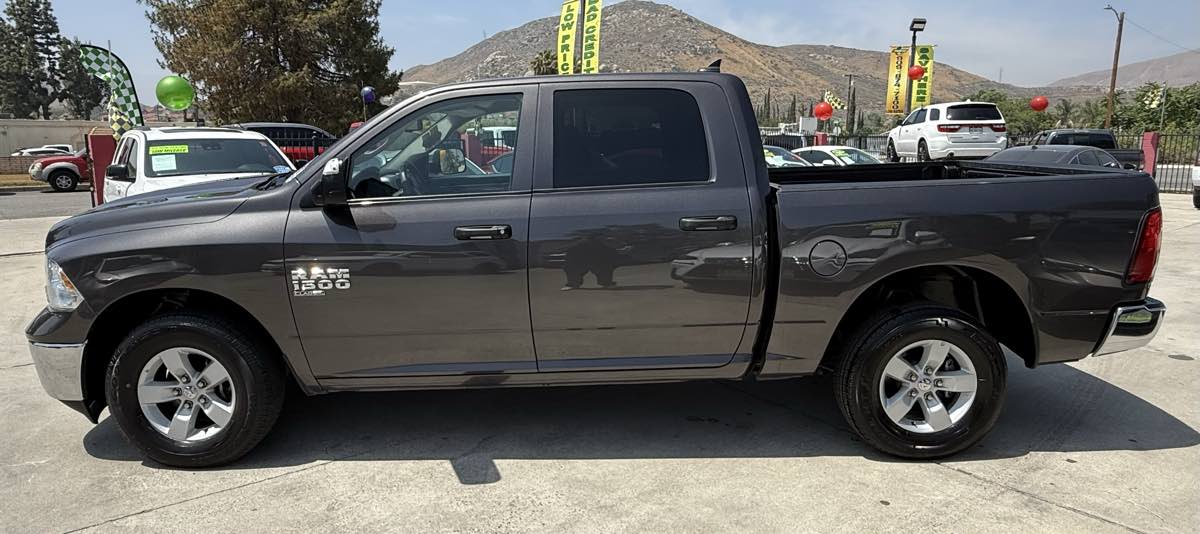 2023 RAM Ram 1500 Classic SLT - Photo 13