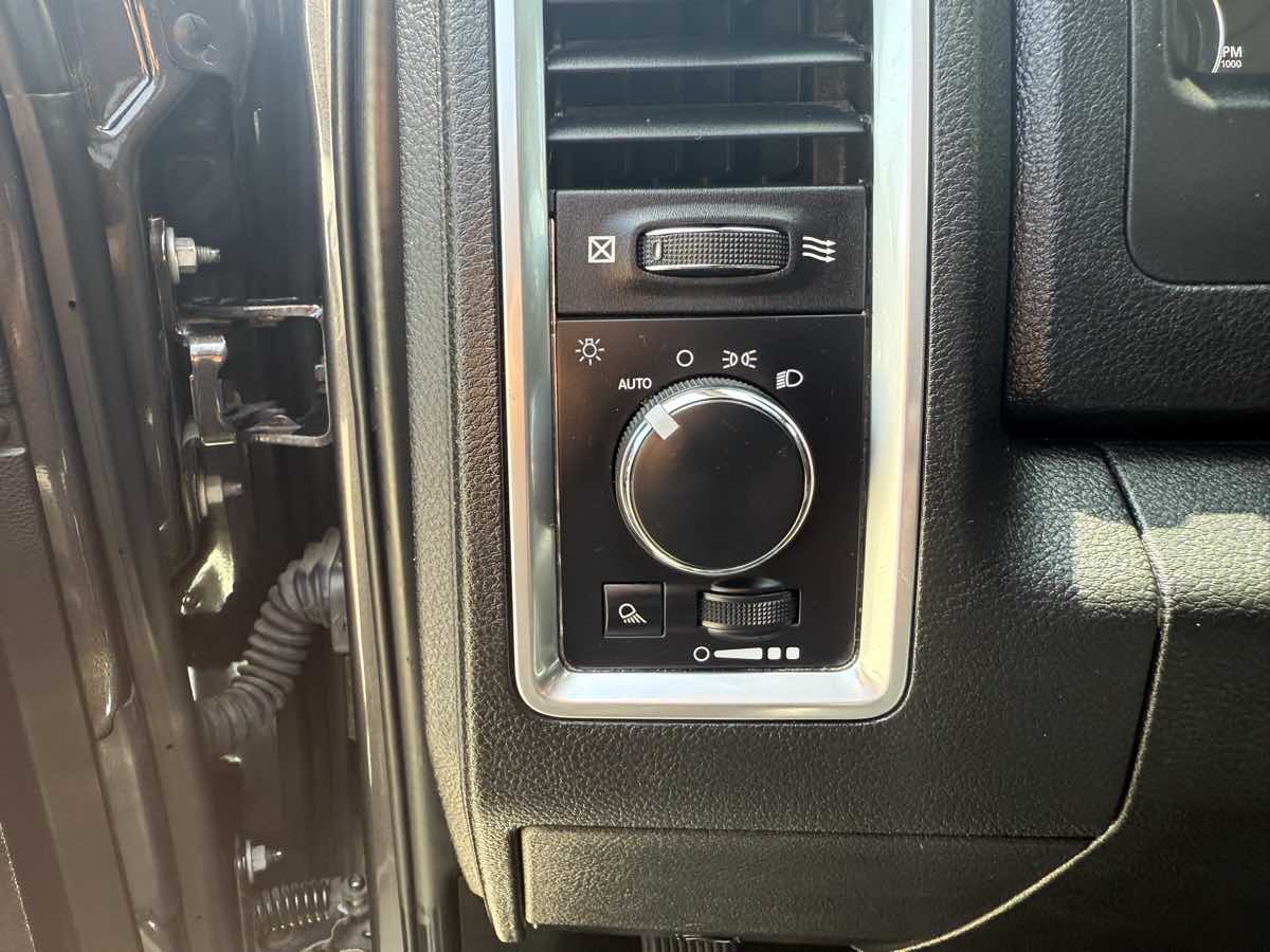 2023 RAM Ram 1500 Classic SLT - Photo 18