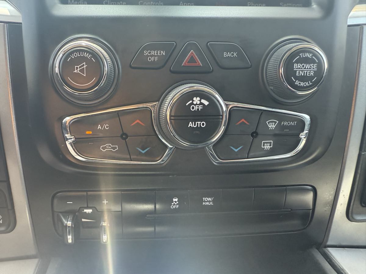 2023 RAM Ram 1500 Classic SLT - Photo 28