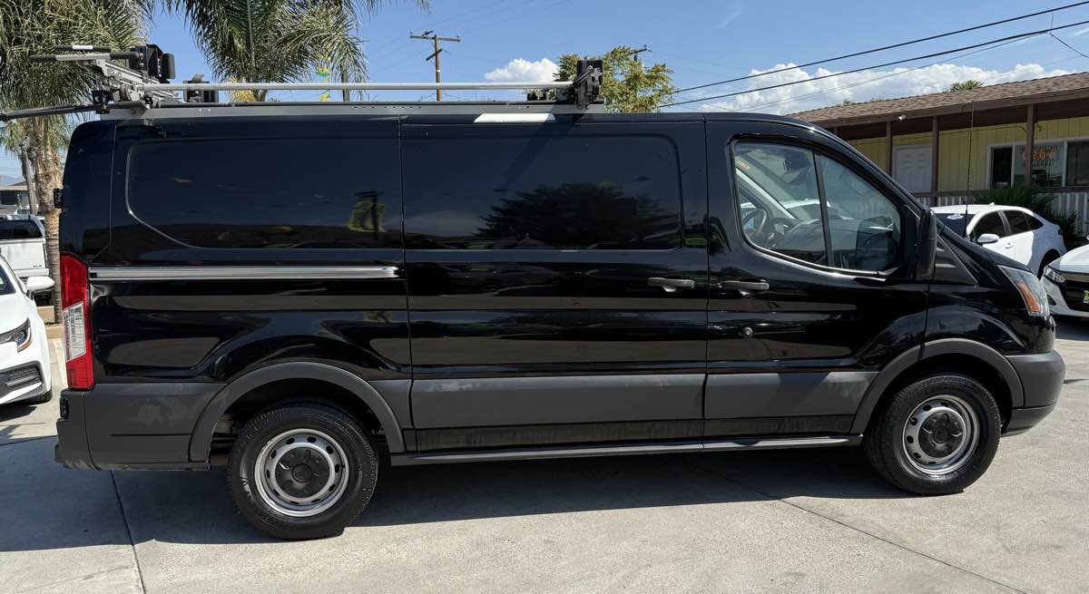 2018 Ford Transit Van Base - Photo 4