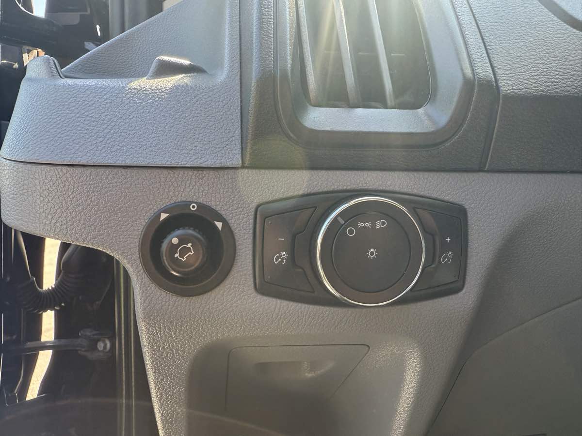 2018 Ford Transit Van Base - Photo 26
