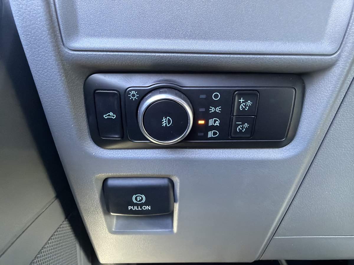 Ford F-150 photo 16