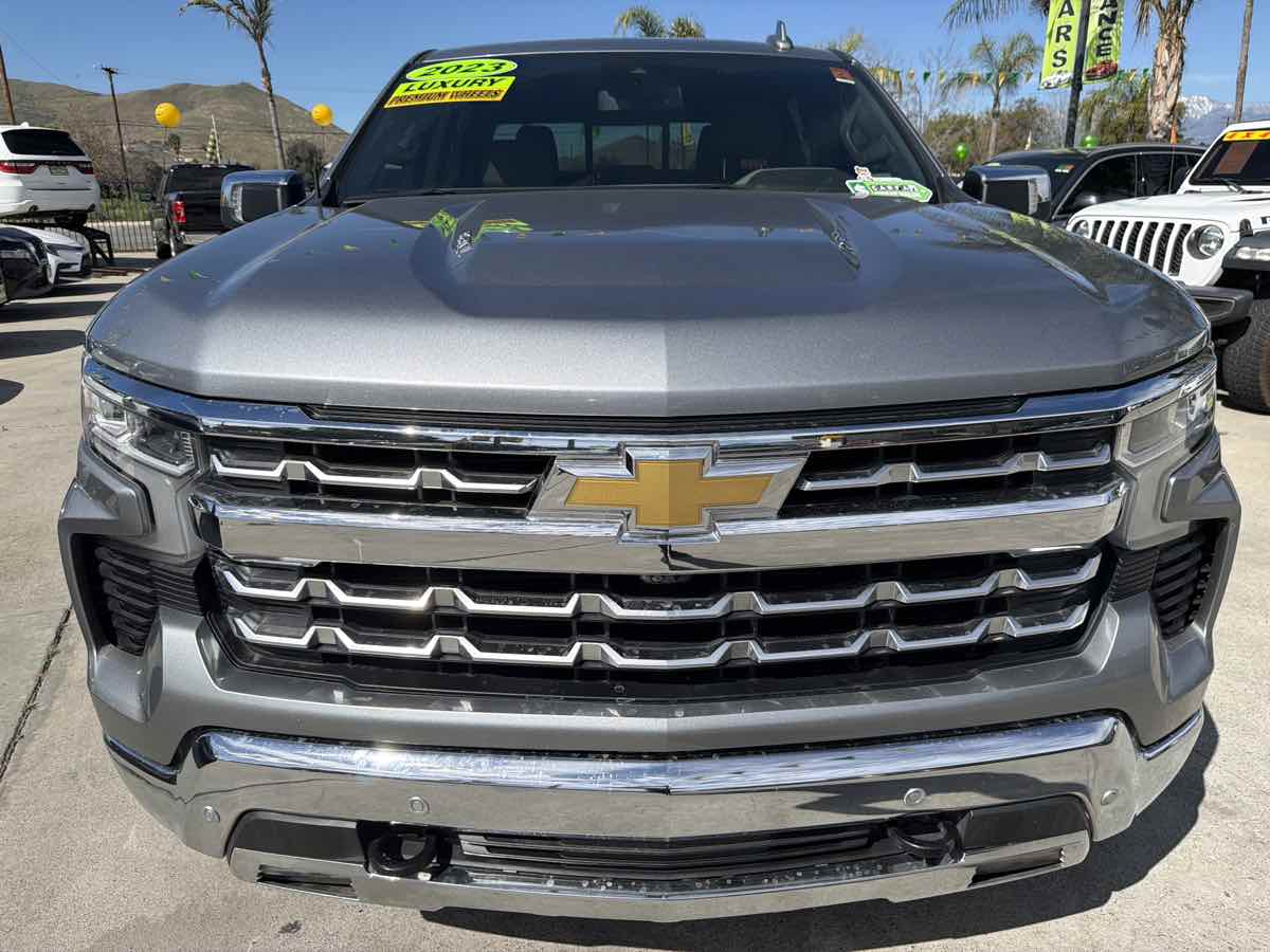 Chevrolet Silverado photo 8