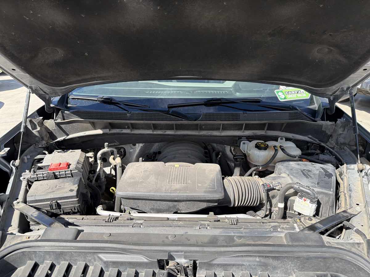 Chevrolet Silverado photo 23
