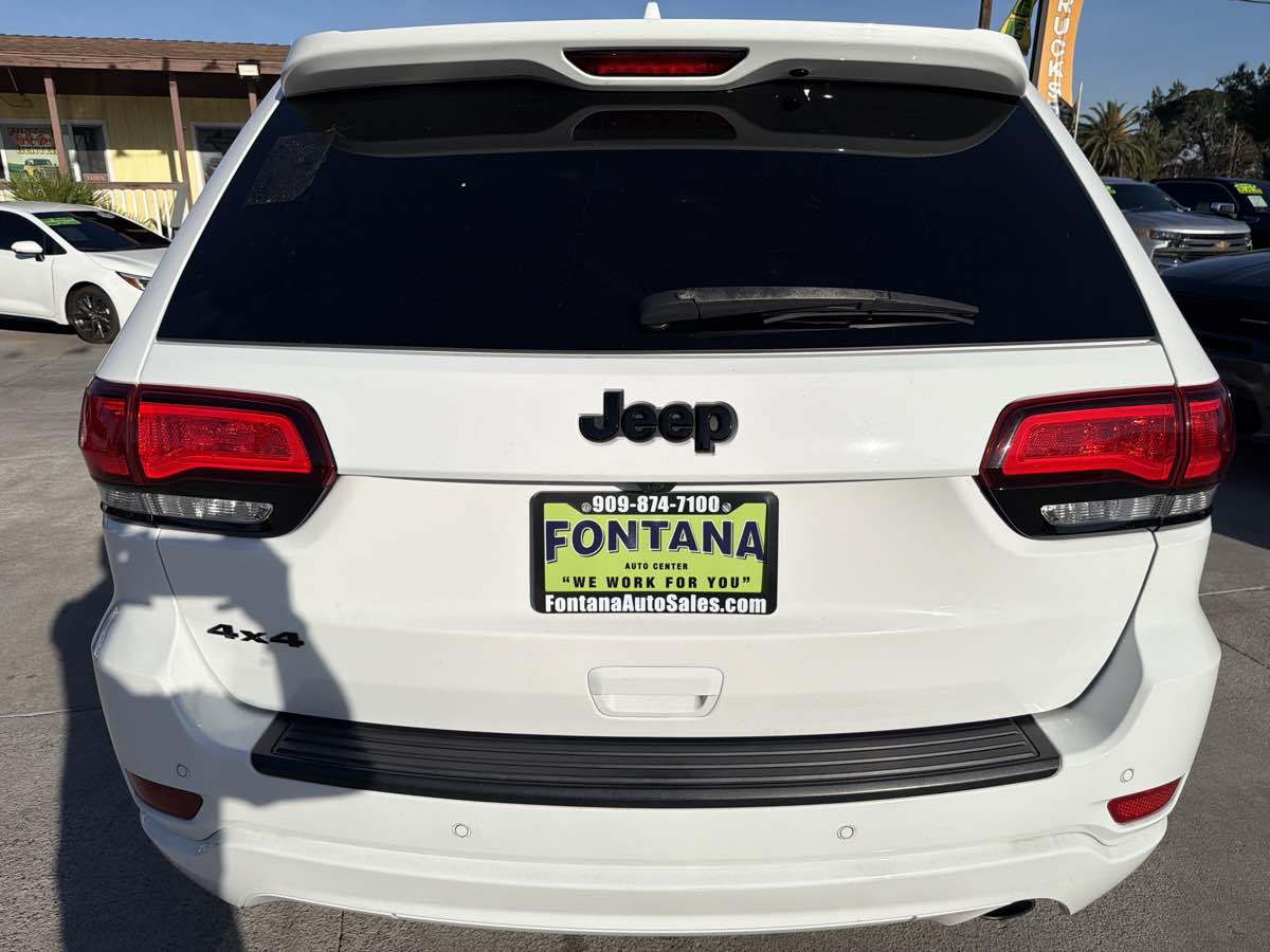 Jeep Grand Cherokee photo 4