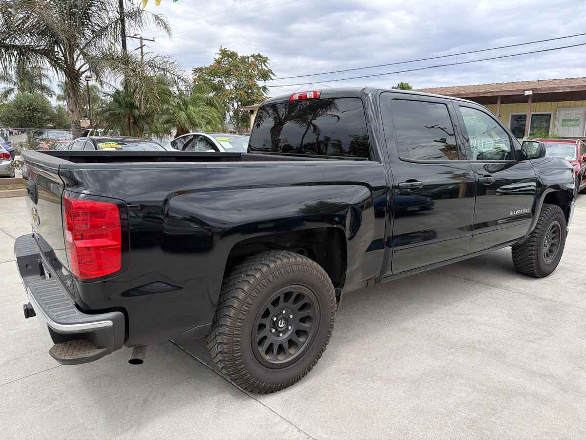 Chevrolet Silverado photo 5