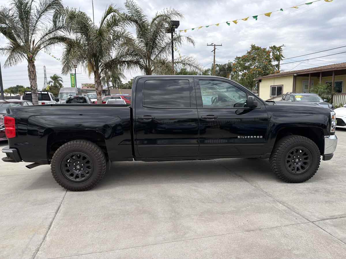 Chevrolet Silverado photo 6