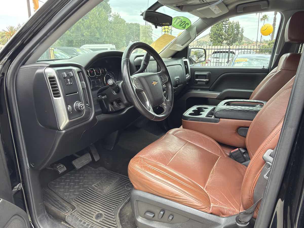 Chevrolet Silverado photo 9