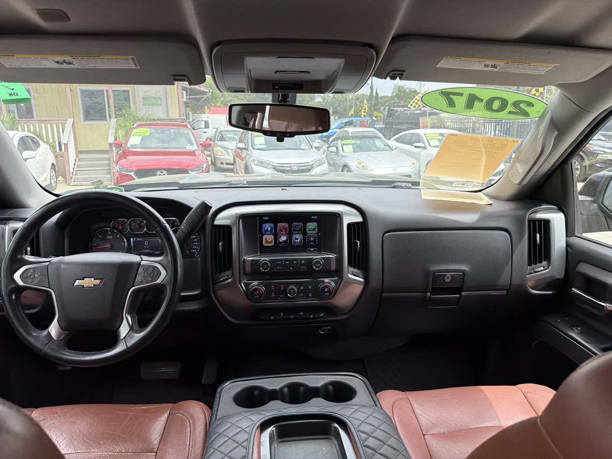 Chevrolet Silverado photo 18