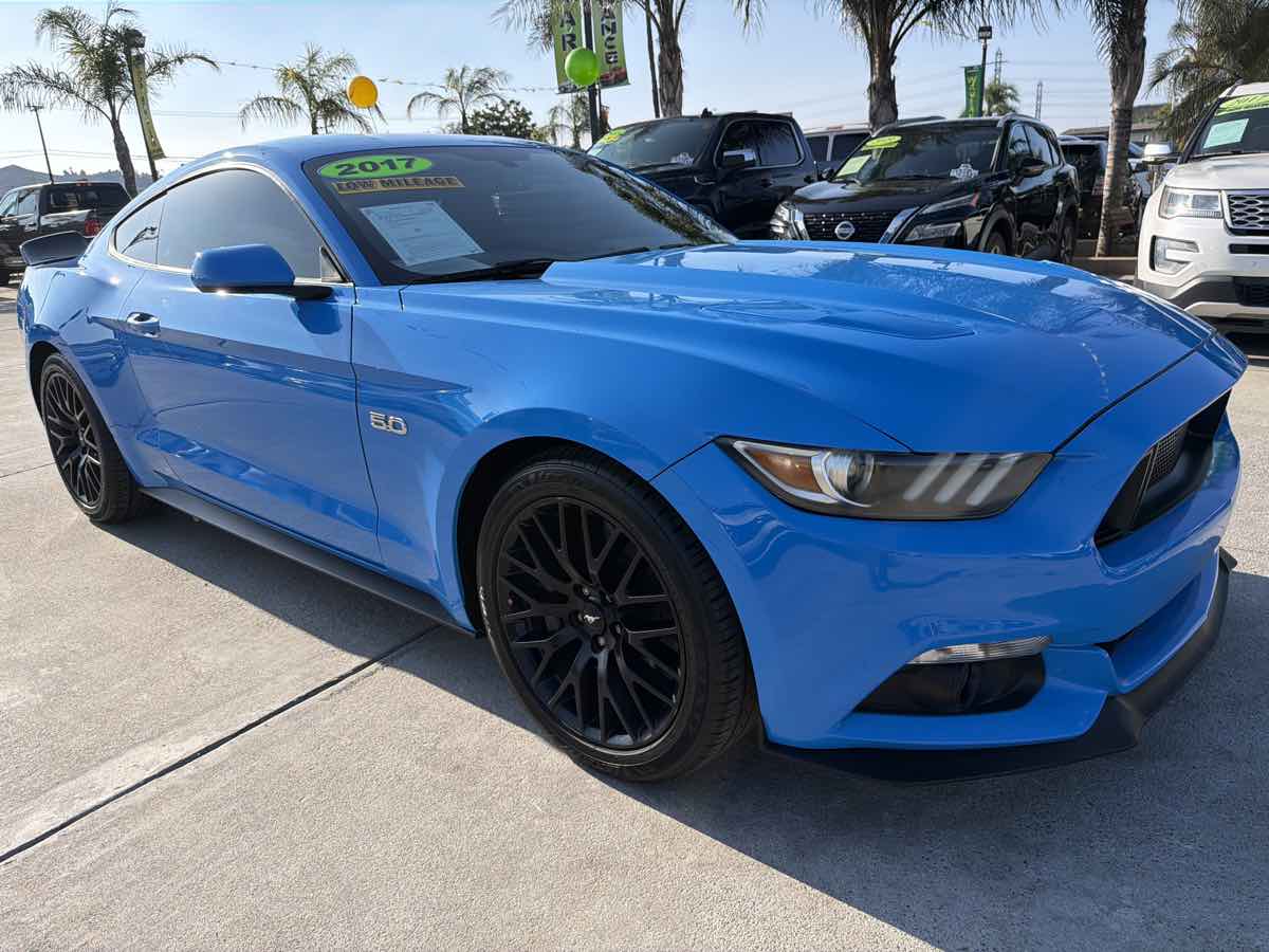 Ford Mustang photo 7