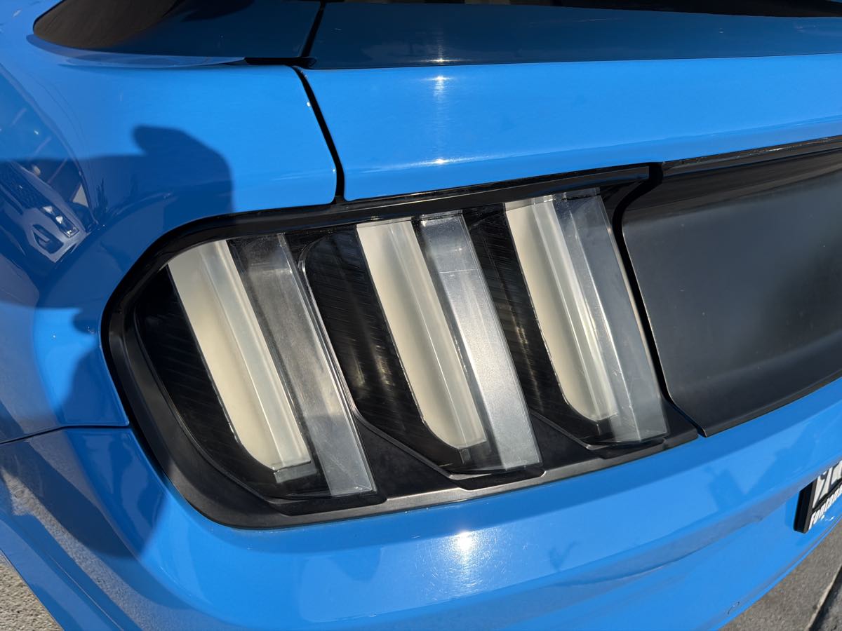 Ford Mustang photo 27