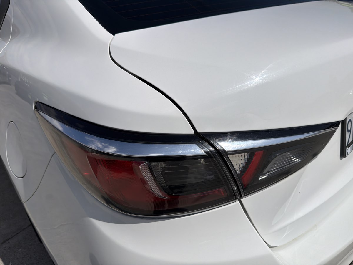 Toyota Yaris iA photo 29