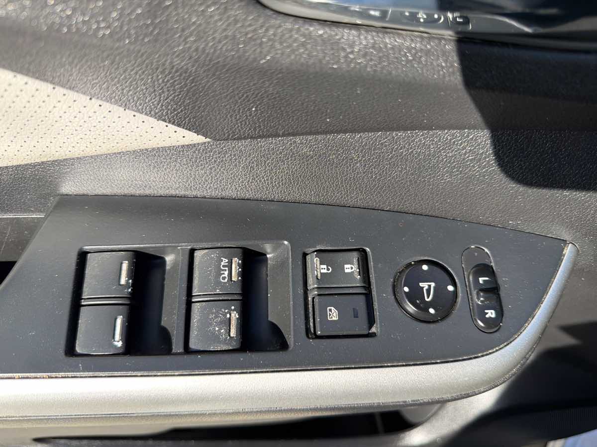 Honda CR-V photo 11