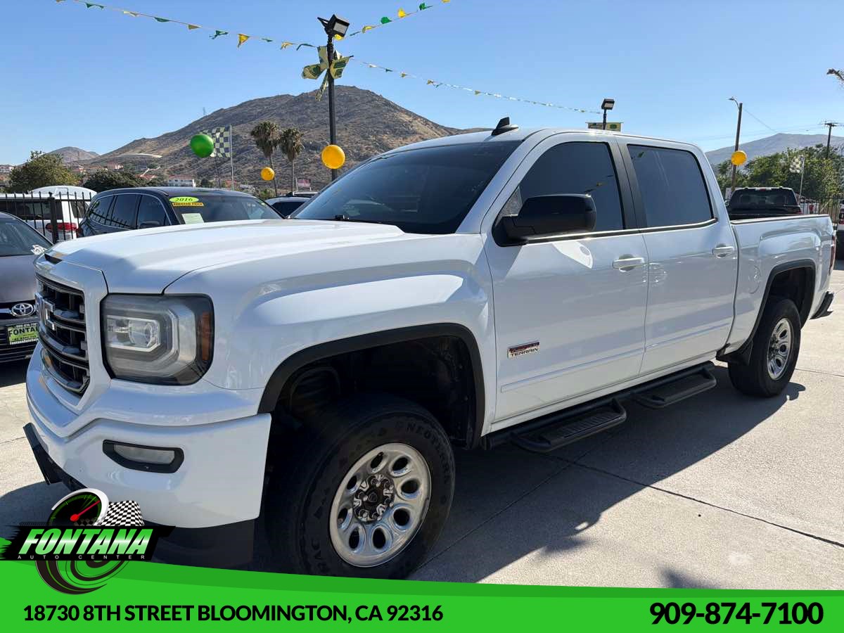 2017 GMC Sierra 4WD Crew Cab Short Box SLT's photo