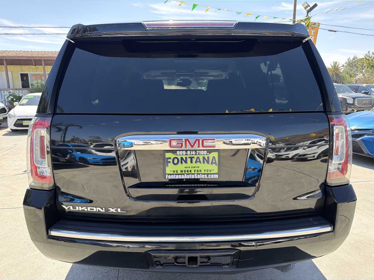 GMC Yukon XL photo 4
