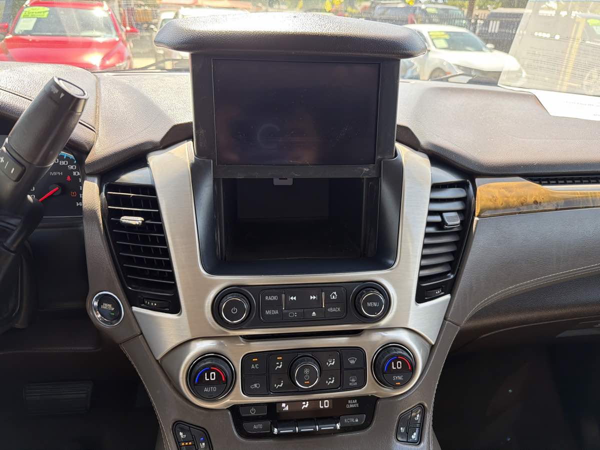 GMC Yukon XL photo 16