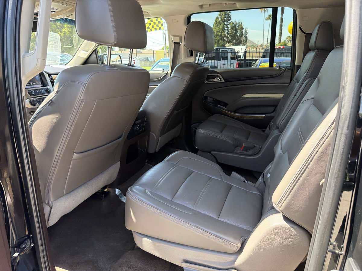 GMC Yukon XL photo 22