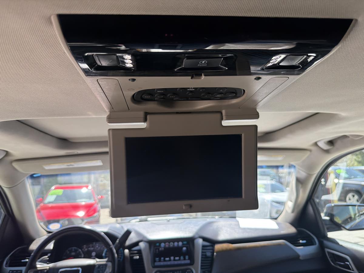 GMC Yukon XL photo 27