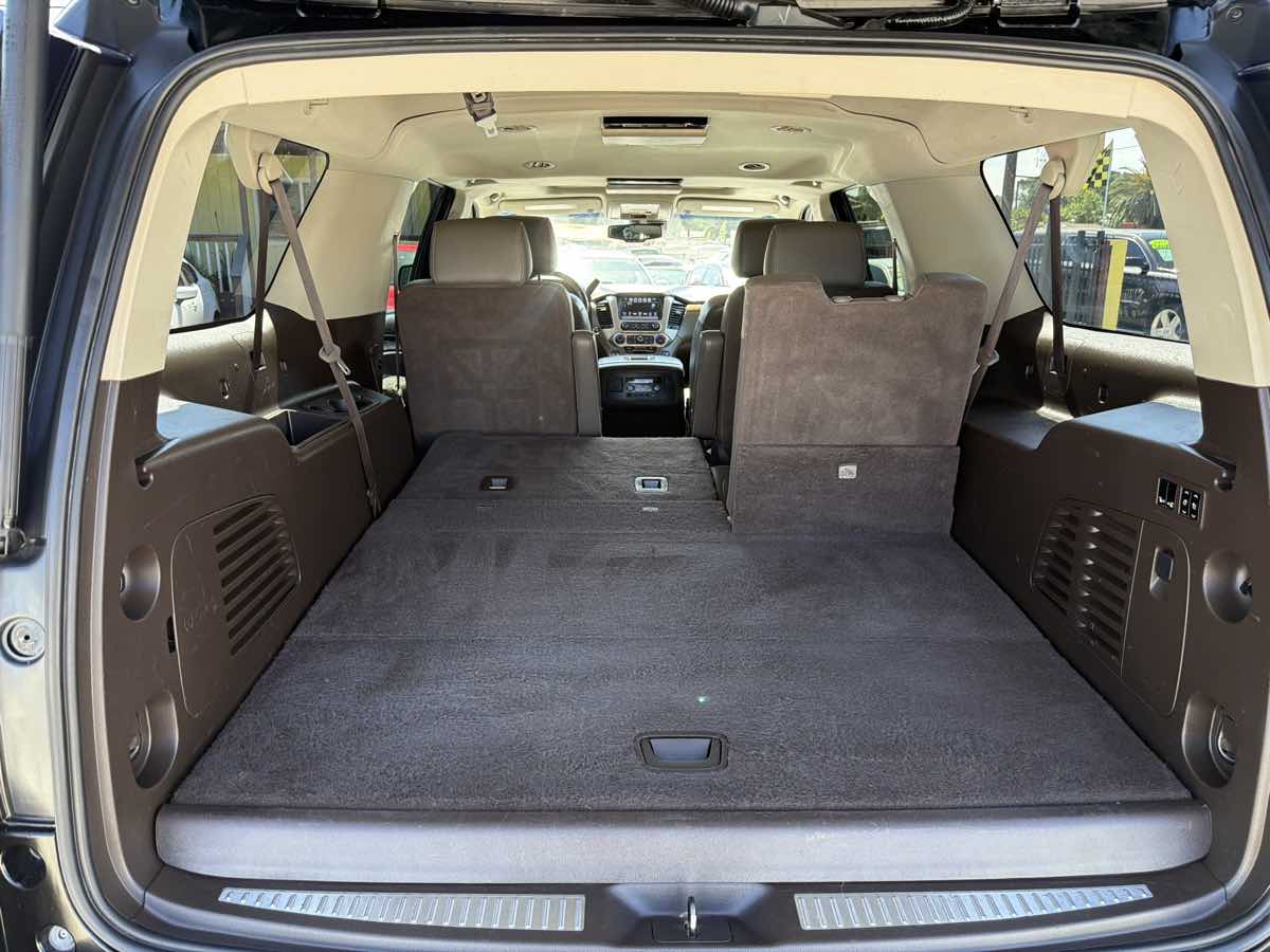 GMC Yukon XL photo 30