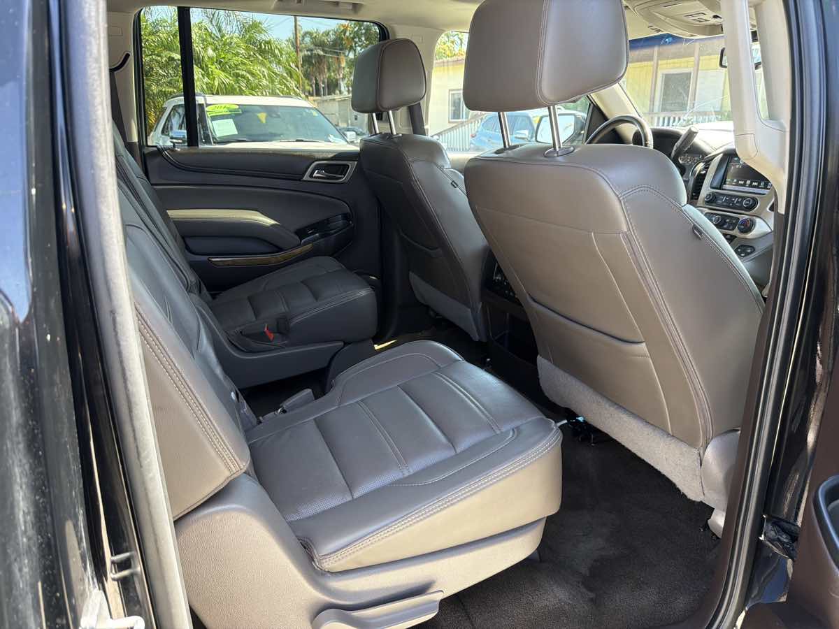 GMC Yukon XL photo 31