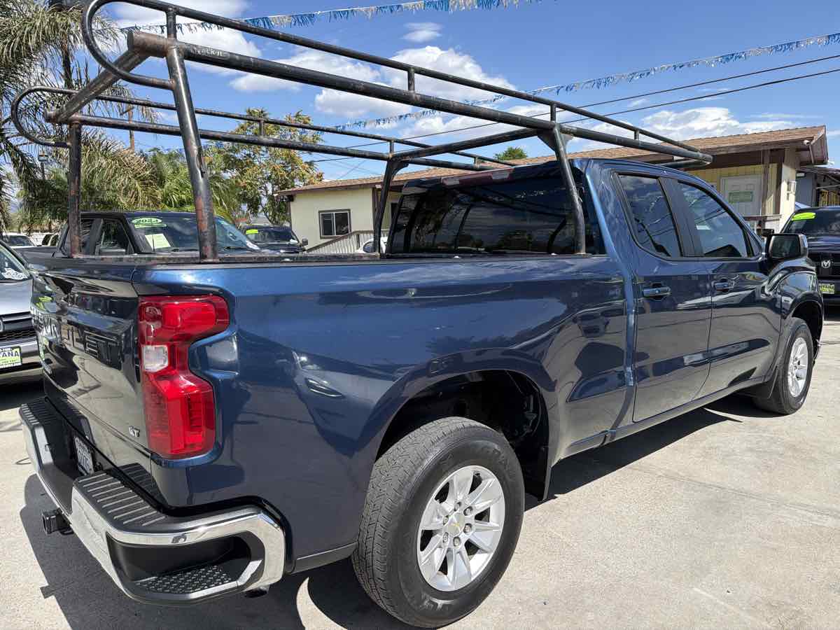 Chevrolet Silverado photo 5