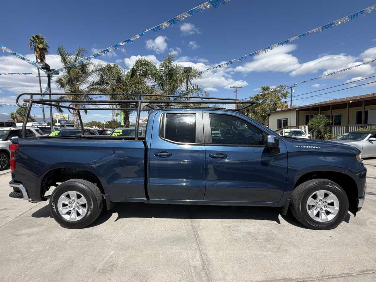 Chevrolet Silverado photo 6