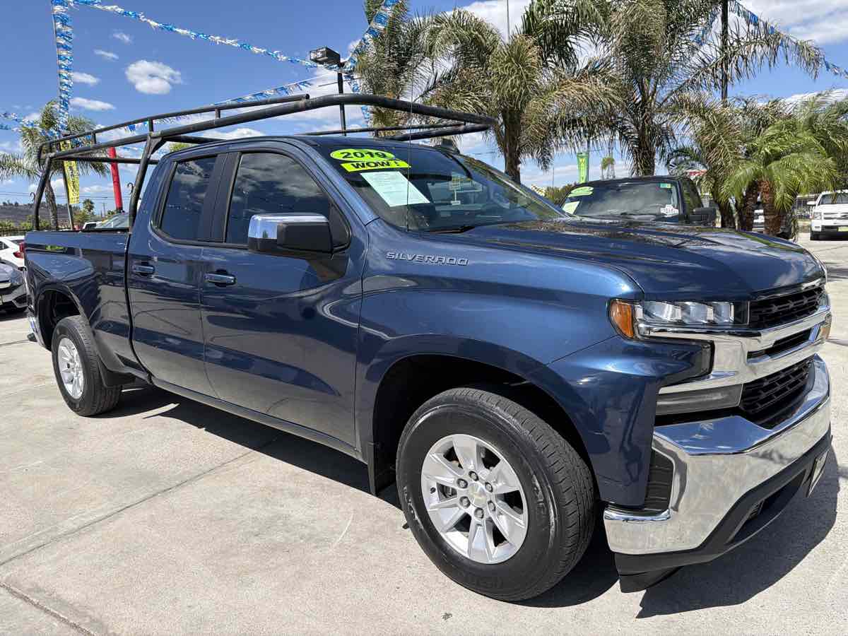 Chevrolet Silverado photo 7