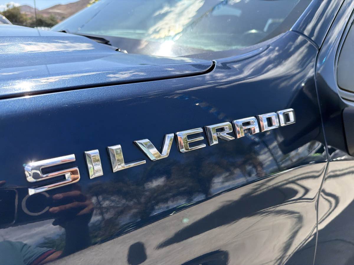 Chevrolet Silverado photo 31
