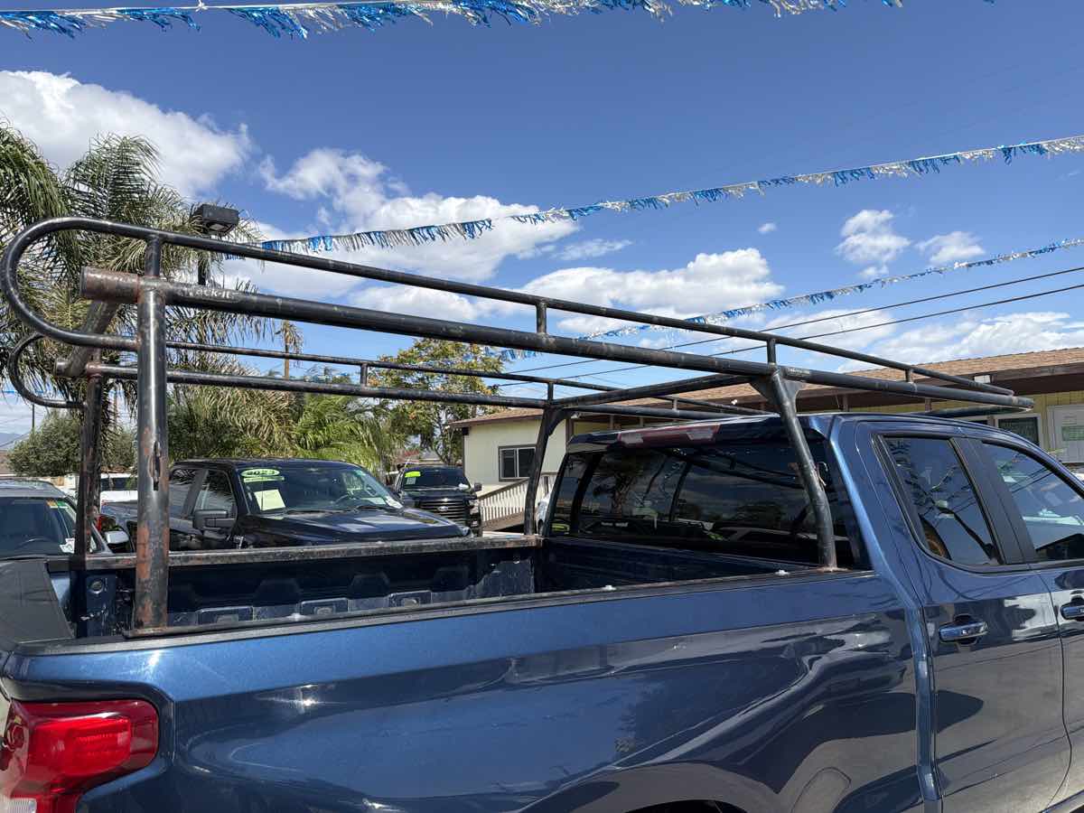 Chevrolet Silverado photo 37