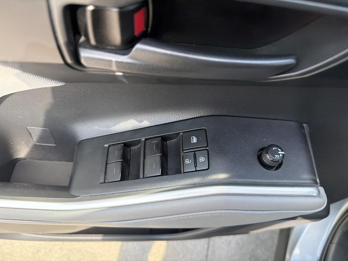 Toyota Highlander photo 11