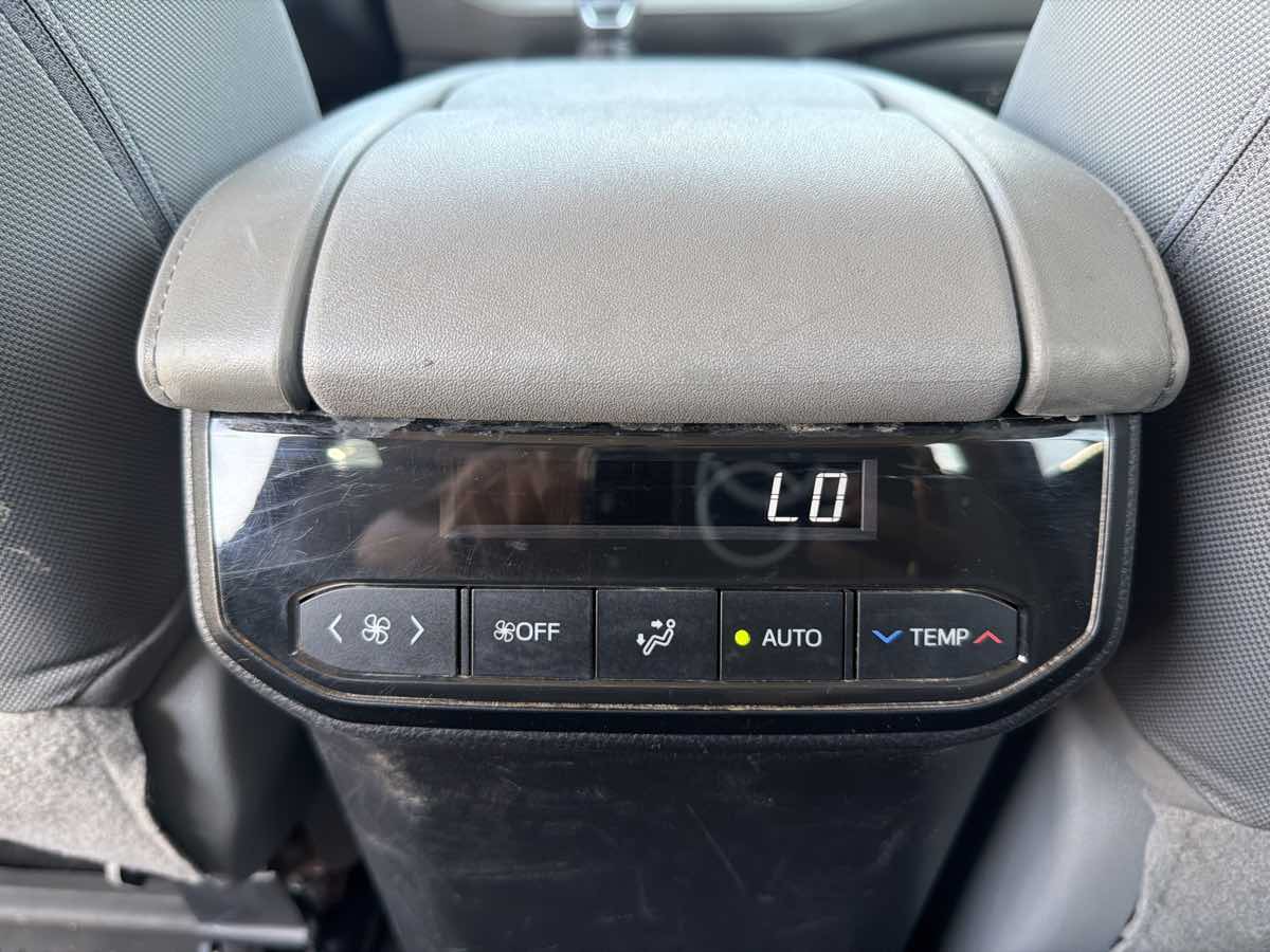Toyota Highlander photo 22