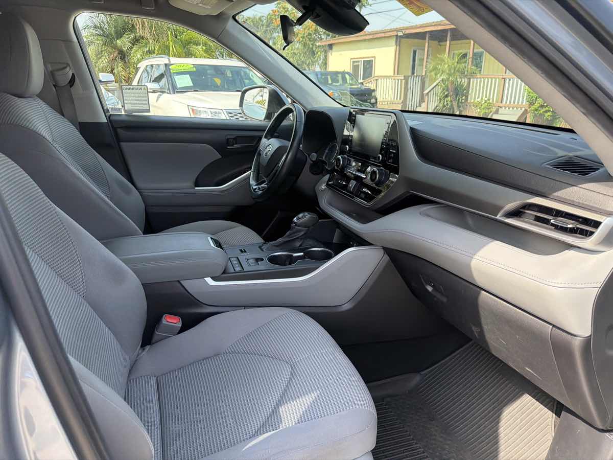Toyota Highlander photo 26