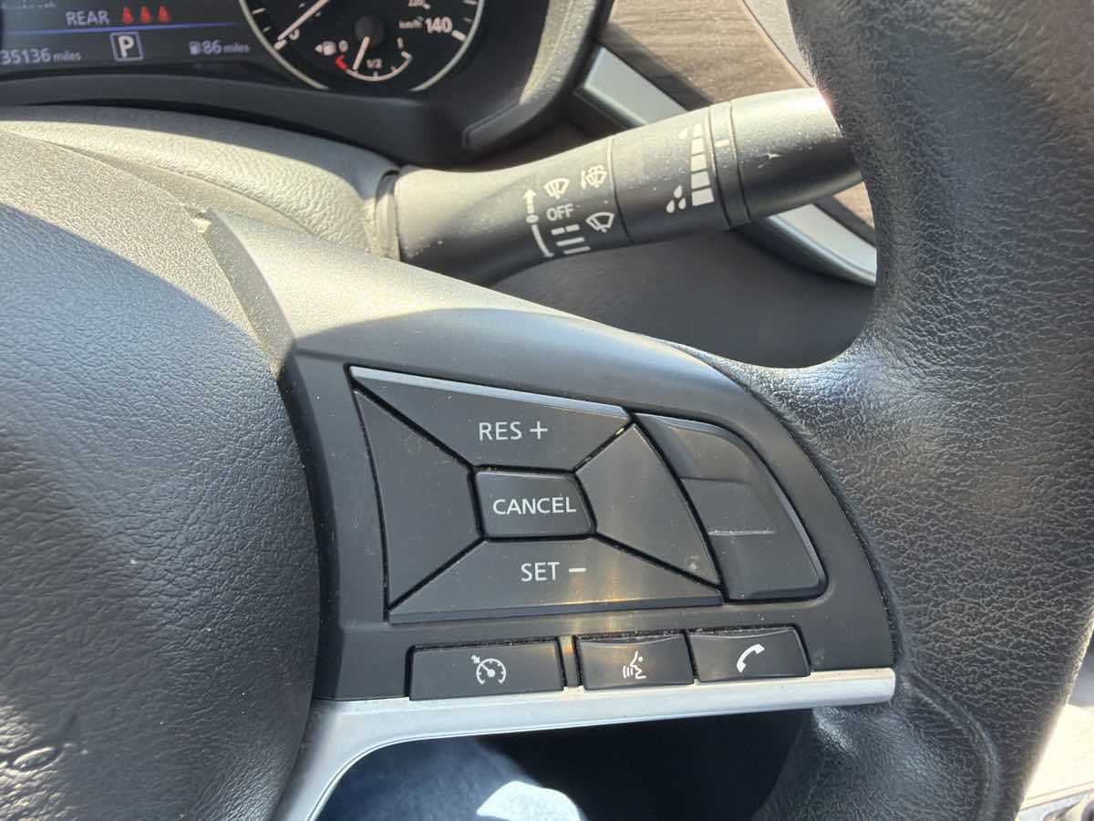 Nissan Altima photo 15