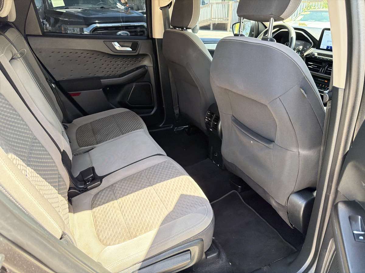 Ford Escape photo 25