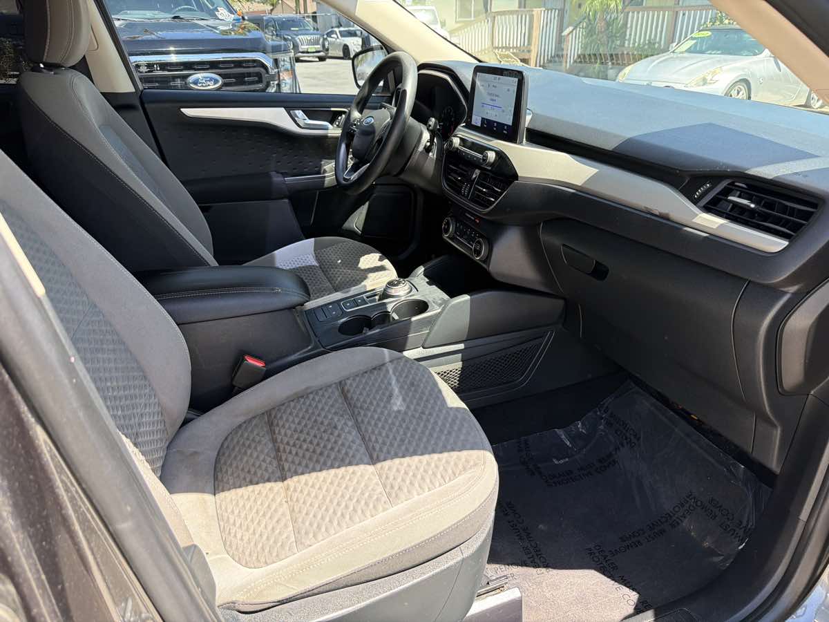 Ford Escape photo 26