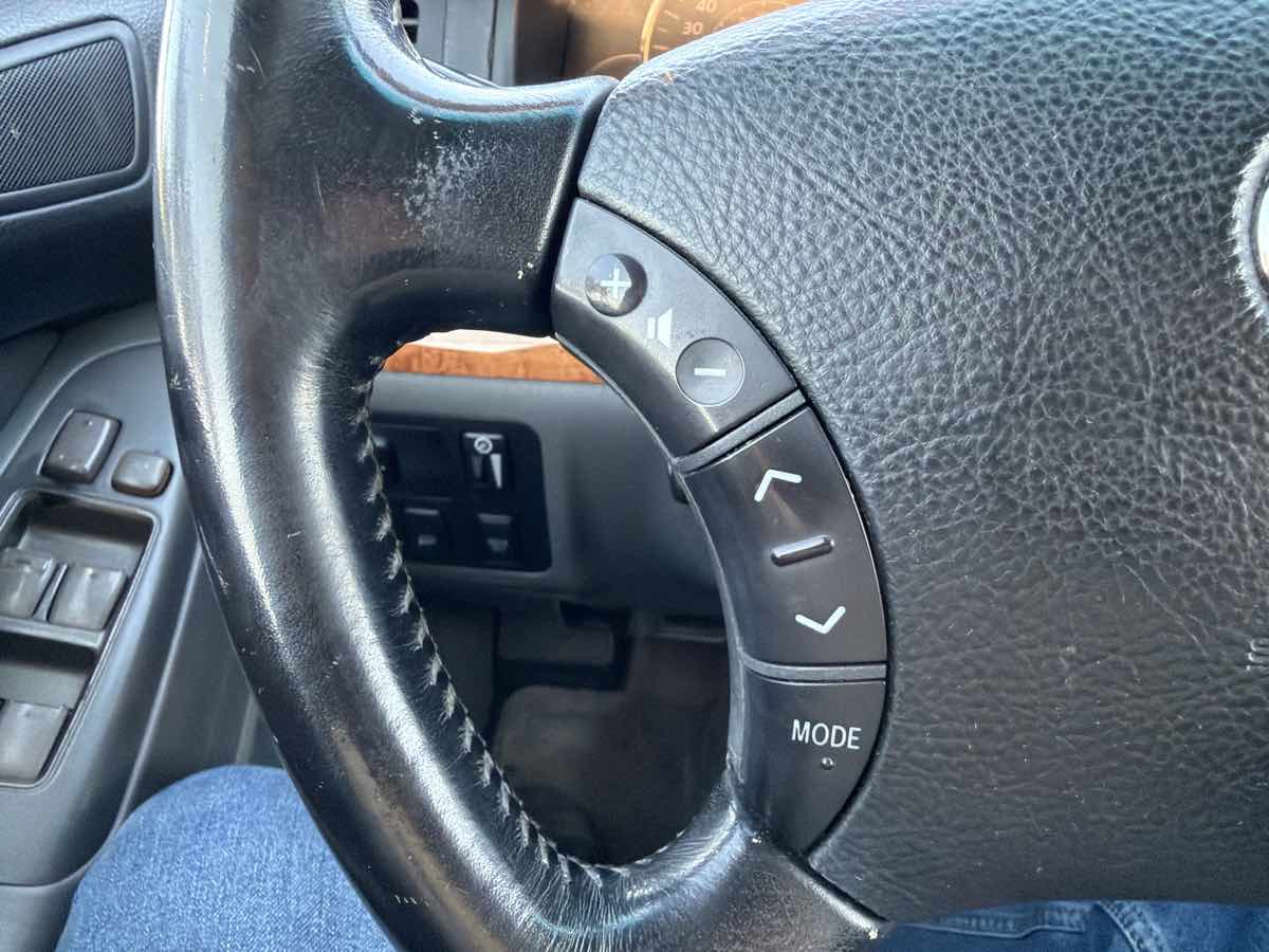 Lexus GX photo 15