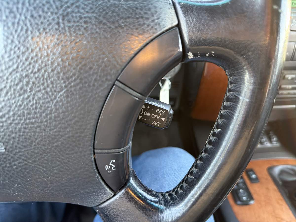 Lexus GX photo 16