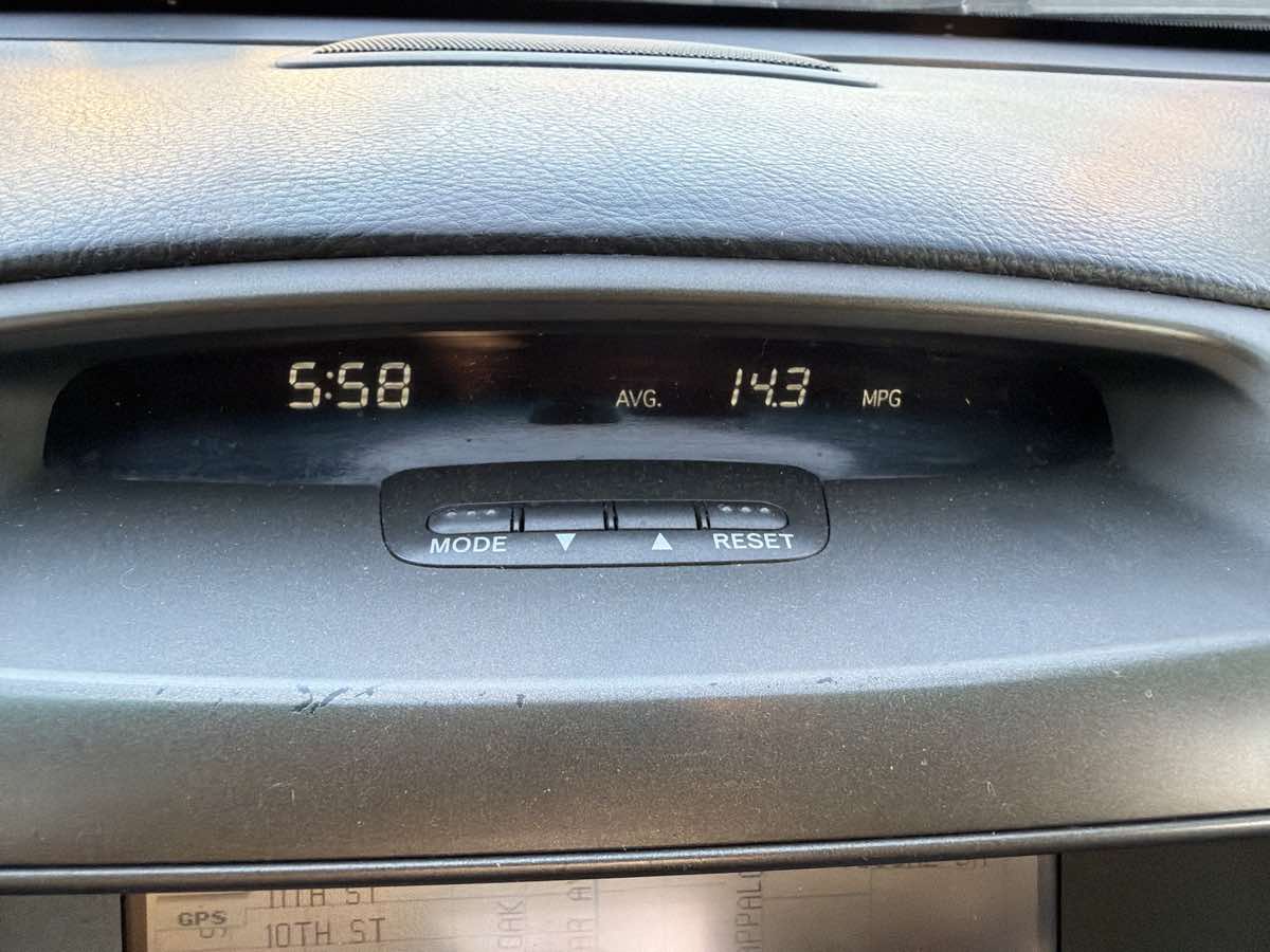 Lexus GX photo 20