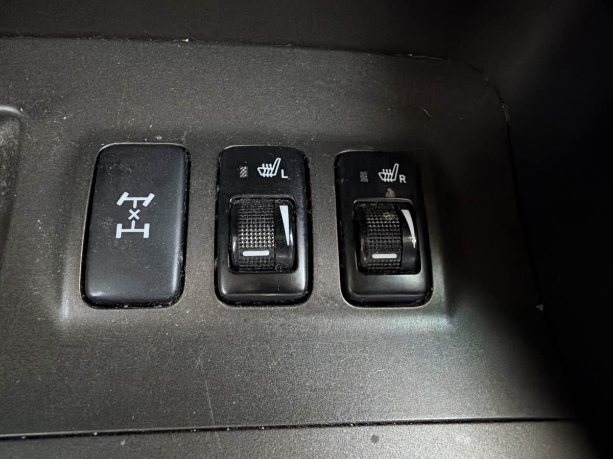 Lexus GX photo 23