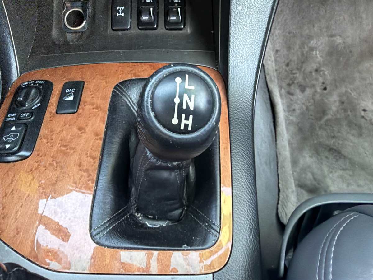 Lexus GX photo 25