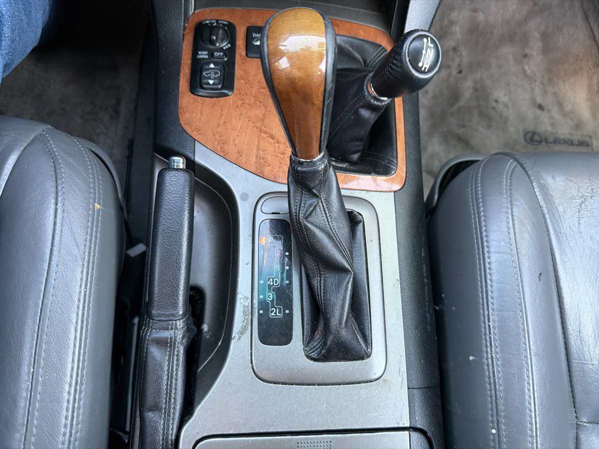 Lexus GX photo 26